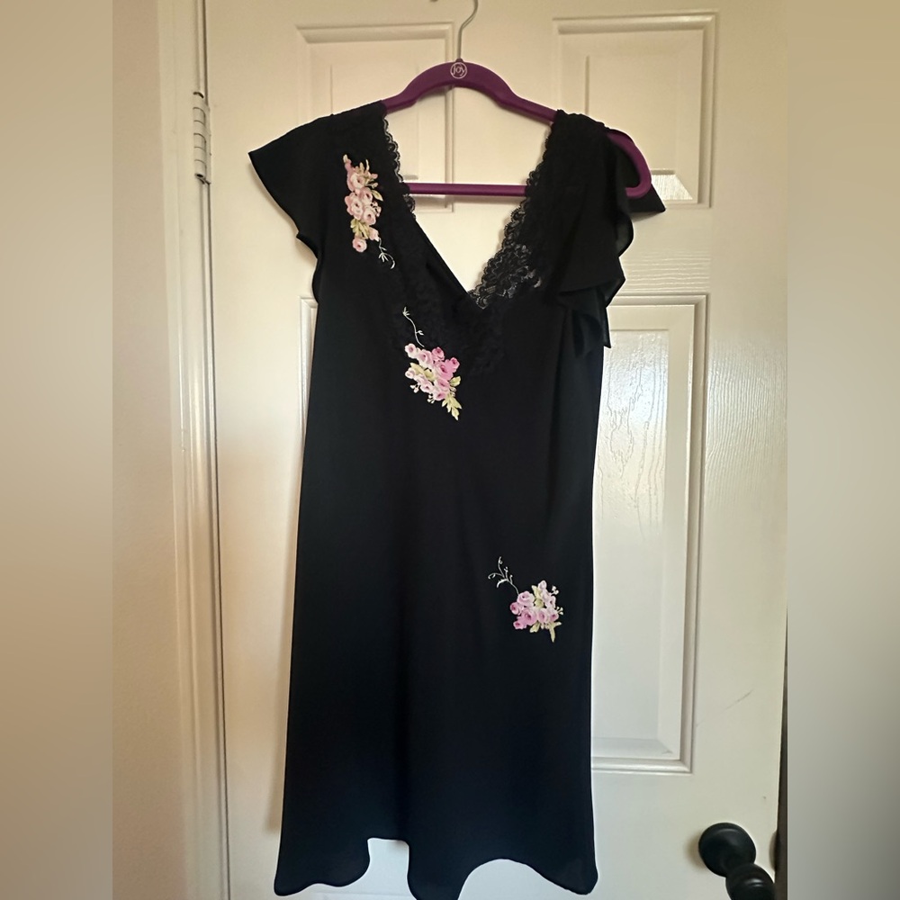Women’s small Oscar de la Renta
